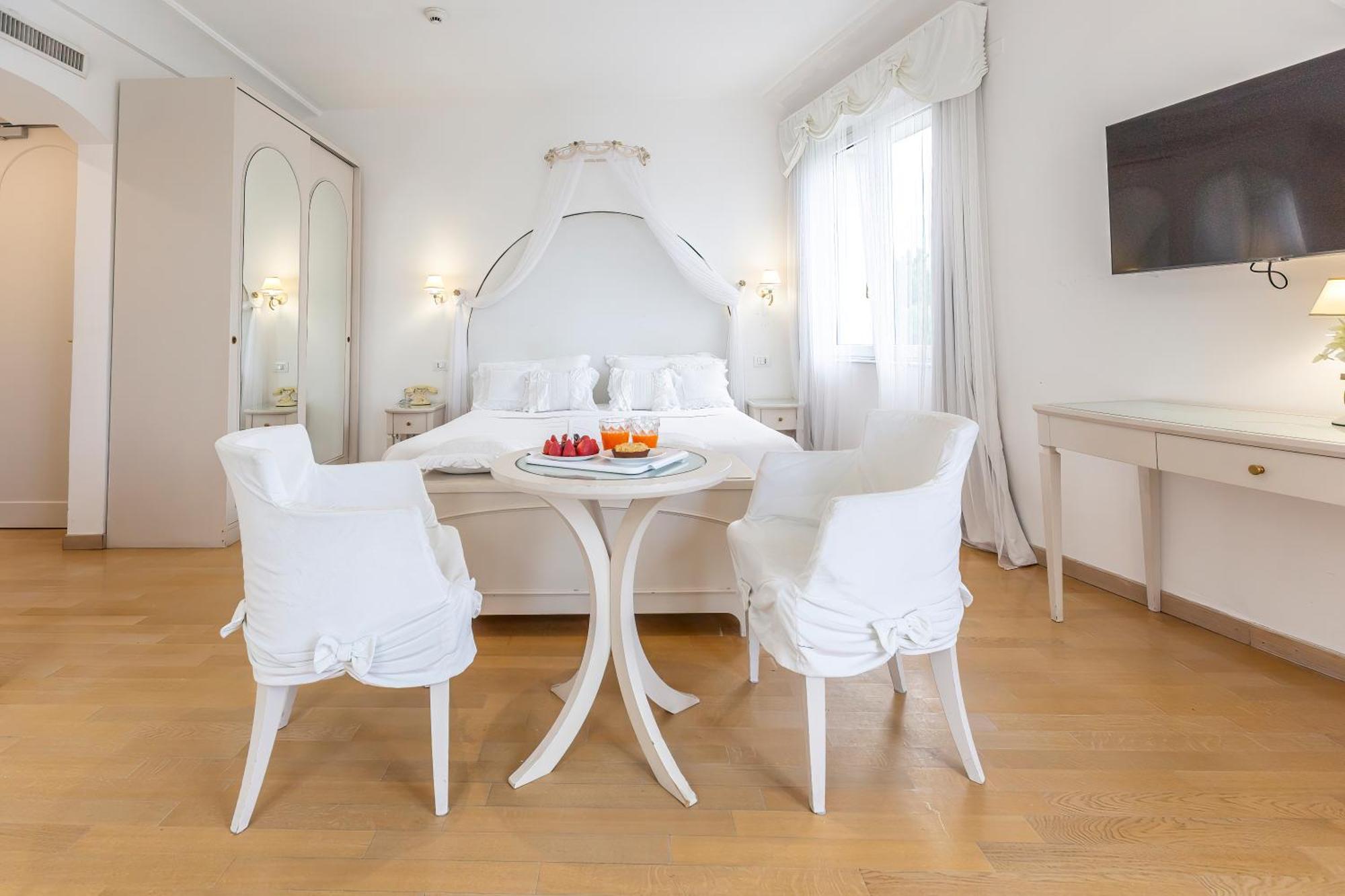 Hotel Al Cavallino Bianco リッチョーネ エクステリア 写真
